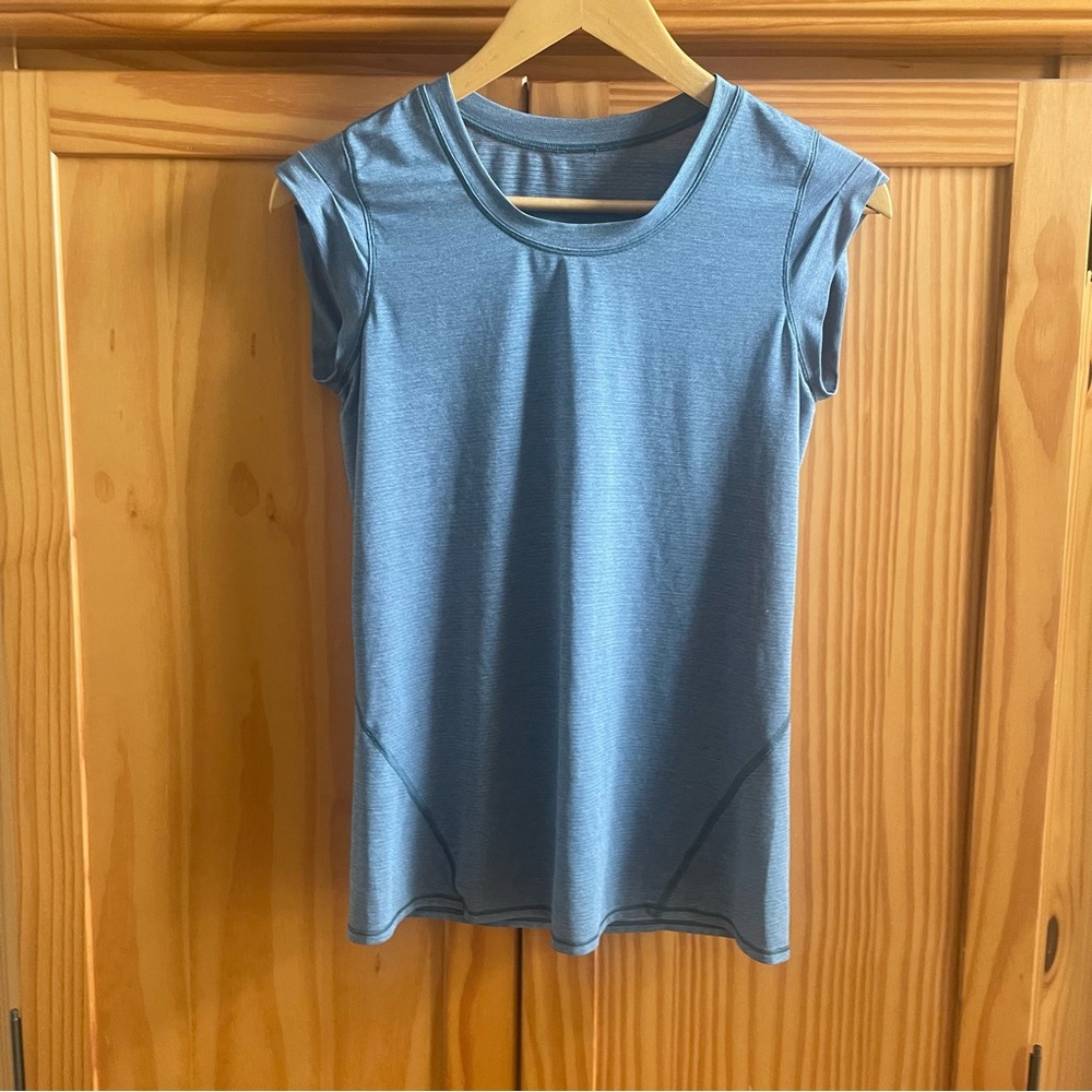 Lululemon Teal Blue Ribbed Rolled Cuffed Sleeve Tee Shirt